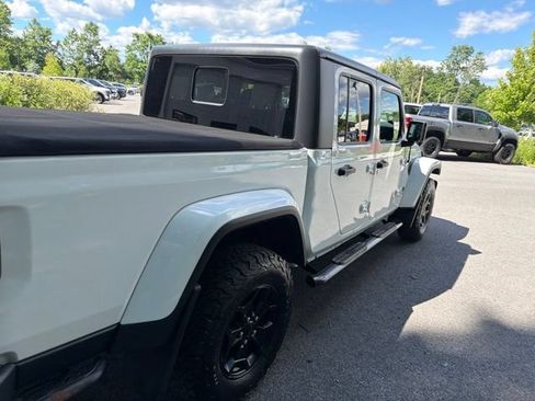 Used 2021 Jeep Gladiator Sport AWD/4WD image 5