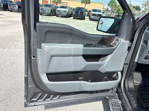Used 2022 Ford F150 Lariat w/ FX4 Off-Road Package AWD/4WD image 12