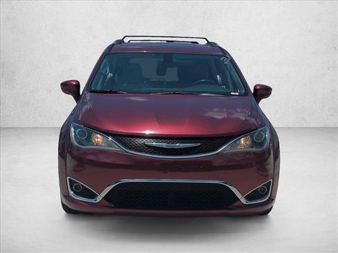 Used 2017 Chrysler Pacifica Touring-L Plus w/ Tire & Wheel Group image 13