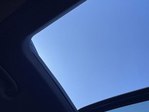 Used 2022 Chevrolet Blazer RS w/ Enhanced Convenience Package image 13