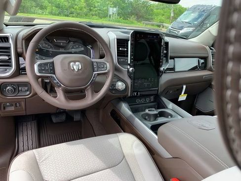New 2026 RAM 1500 Laramie AWD/4WD image 14