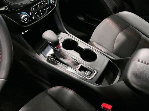 Used 2023 Chevrolet Equinox RS FWD image 15
