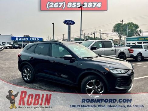 Used 2025 Ford Escape ST-Line Select AWD/4WD image 1