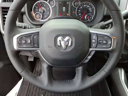New 2026 RAM 2500 Big Horn AWD/4WD image 24