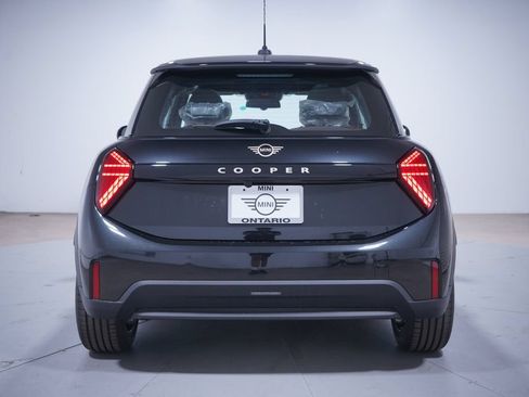 New 2026 MINI Cooper 2-Door Hardtop FWD image 5