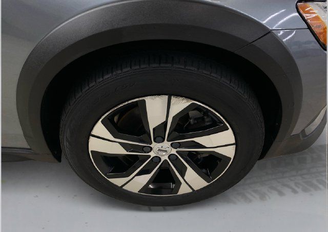 Used 2020 Volvo V60 T5 Cross Country w/ Protection Package Premier AWD/4WD image 17