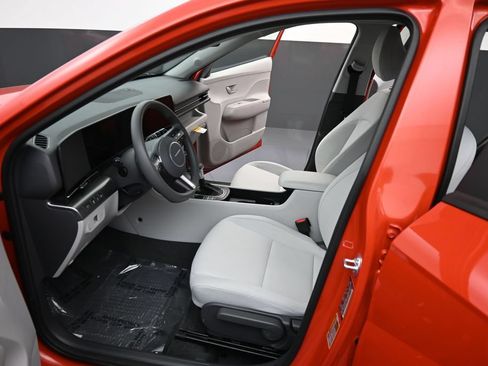 Certified 2026 Hyundai Kona SE FWD image 12