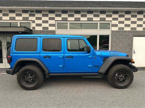 Used 2026 Jeep Wrangler Unlimited Sport AWD/4WD image 8
