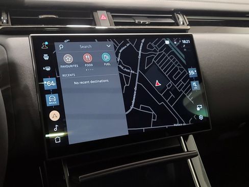 New 2026 Land Rover Range Rover Velar Dynamic SE image 19