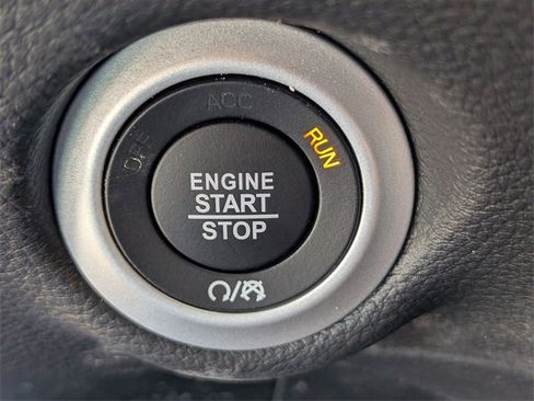 New 2026 Chrysler Pacifica Pinnacle image 23