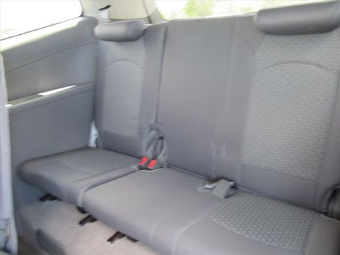 Used 2012 Chevrolet Traverse LS FWD image 29