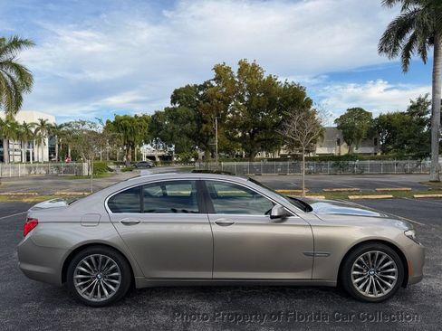 Used 2011 BMW 750i RWD image 14