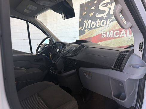 Used 2016 Ford Transit 150 XL image 30