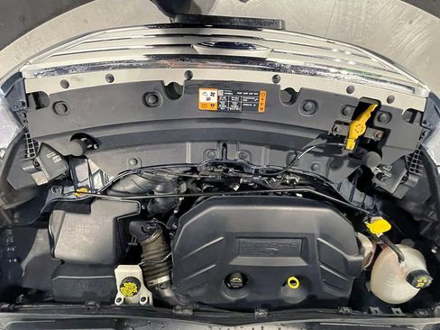 Used 2019 Ford Escape Titanium image 33