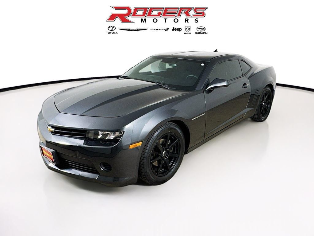 Used 2015 Chevrolet Camaro LS RWD image 3