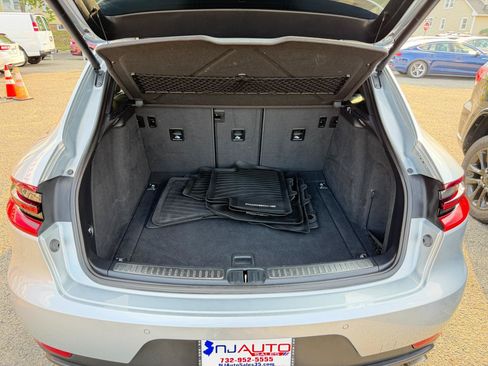Used 2017 Porsche Macan S AWD/4WD image 35