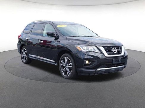 Used 2020 Nissan Pathfinder Platinum image 9