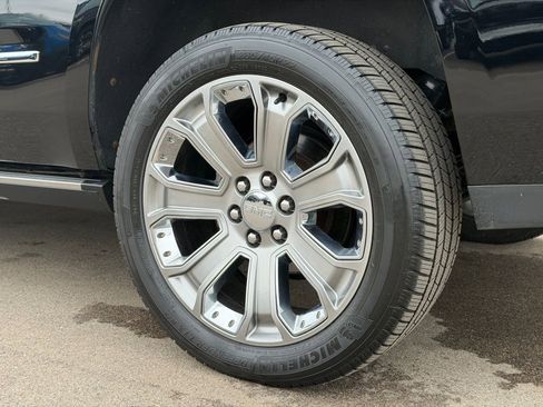 Used 2016 GMC Yukon Denali w/ Open Road Package image 31