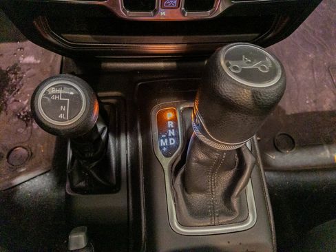 Used 2019 Jeep Wrangler Unlimited Sport S image 21