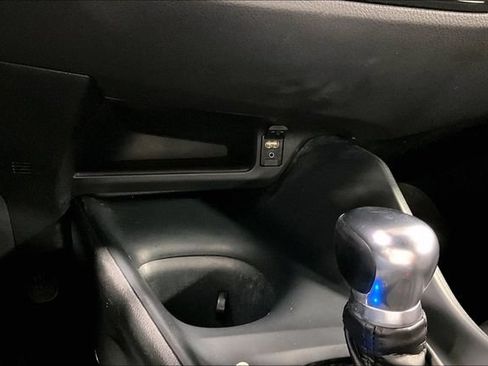 Used 2018 Toyota C-HR XLE FWD image 15