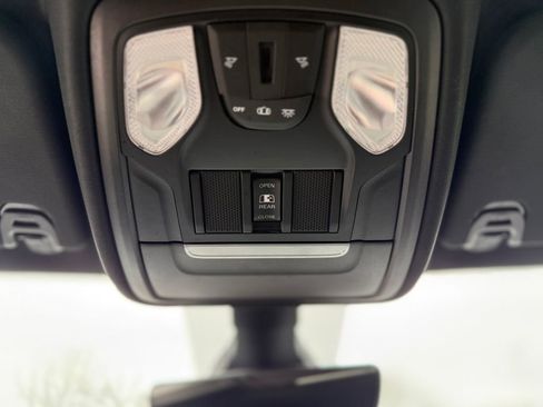 Used 2021 RAM 1500 Big Horn image 28