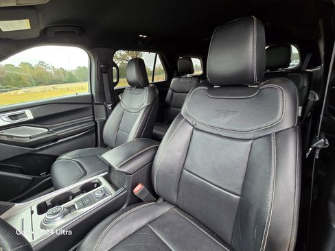 Used 2020 Ford Explorer ST w/ Premium Technology Package image 11