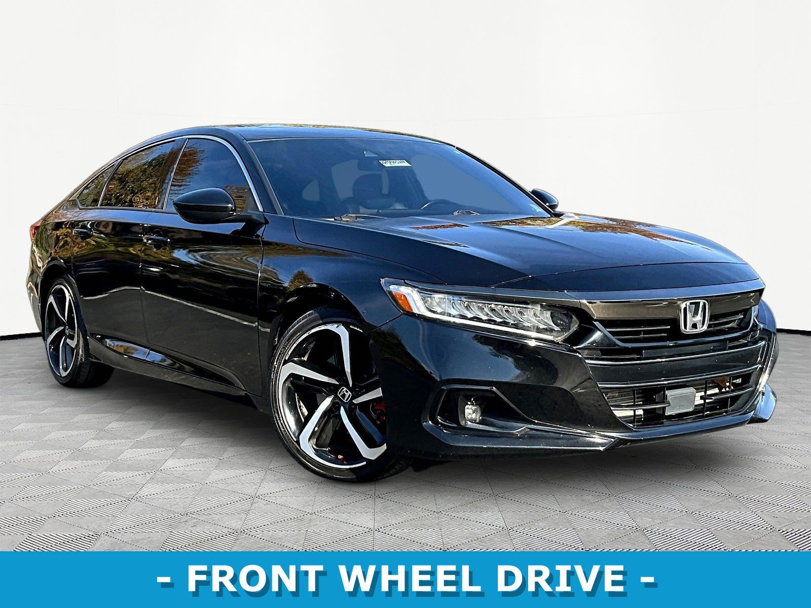 Used 2021 Honda Accord Sport image 3