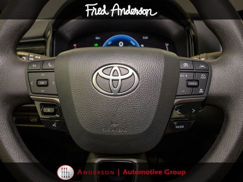Used 2025 Toyota Camry LE FWD image 16