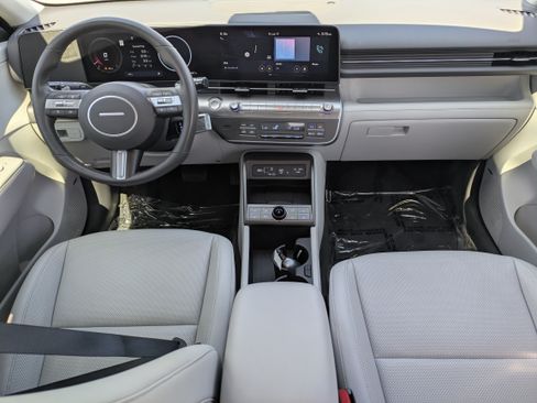 Used 2025 Hyundai Kona Limited AWD/4WD image 15