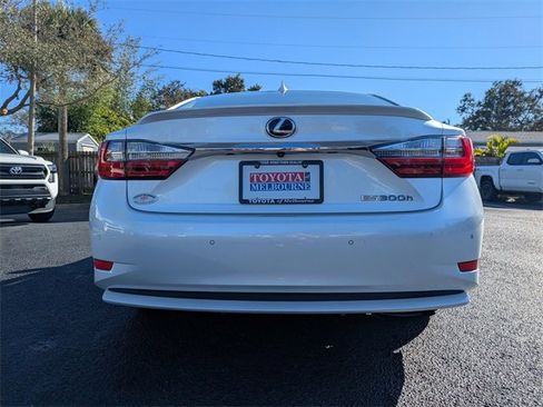 Used 2016 Lexus ES 300h image 5
