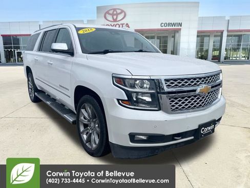 Used 2018 Chevrolet Suburban LT w/ LT Signature Package AWD/4WD image 1