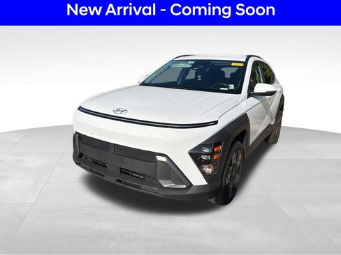 Used 2024 Hyundai Kona SEL AWD/4WD image 2