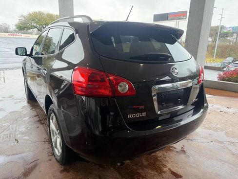 Used 2011 Nissan Rogue SV w/ Premium Pkg image 4