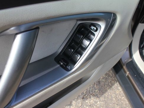 Used 2009 Subaru Outback 2.5i Special Edition image 27