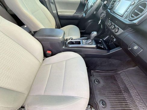 Used 2019 Toyota Tacoma SR w/ SR Convenience Package RWD image 34