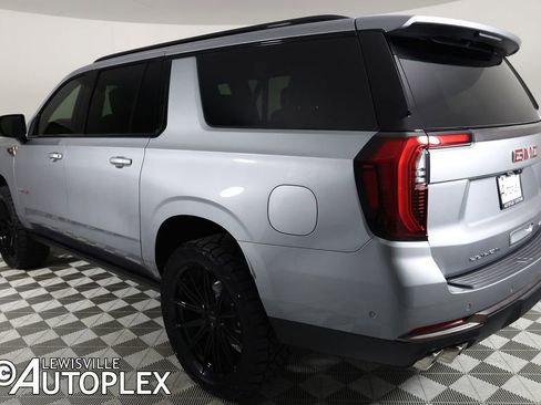 Used 2026 GMC Yukon XL AT4 Ultimate AWD/4WD image 7