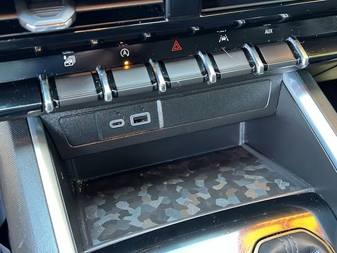 Certified 2023 Chevrolet Colorado LT image 21