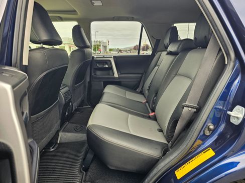 Used 2021 Toyota 4Runner SR5 Premium w/ Moonroof Package AWD/4WD image 16