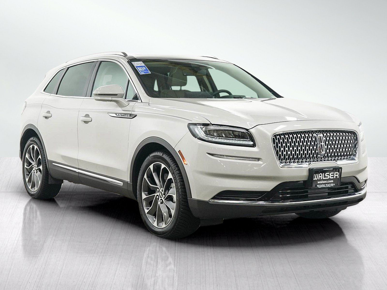 Used 2021 Lincoln Nautilus Reserve w/ Class II Trailer Tow Package AWD/4WD image 7