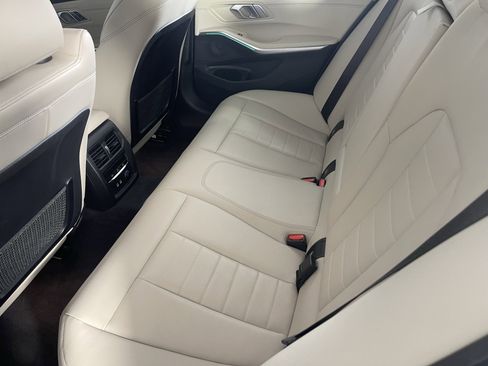 Used 2019 BMW 330i xDrive Sedan w/ Driving Assistance Package image 15