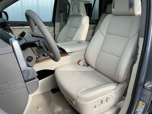 New 2025 Cadillac Escalade Sport Platinum w/ LPO, ONYX Package image 19