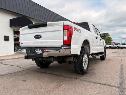 Used 2019 Ford F250 XLT w/ XLT Value Package AWD/4WD image 7