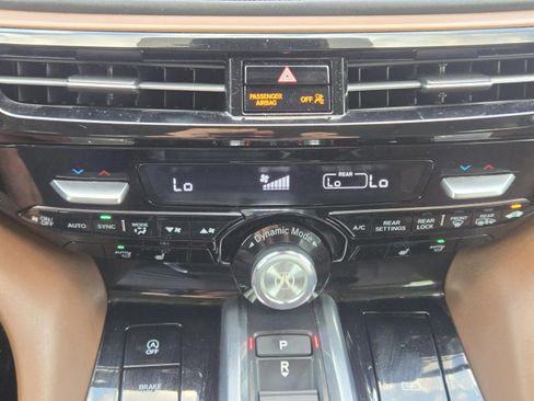 Certified 2023 Acura MDX SH-AWD w/ Technology Package image 10