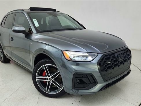 Used 2025 Audi Q5 e Premium Plus w/ Premium Plus Package image 86