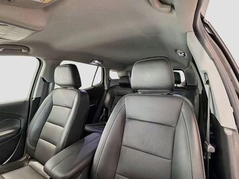 Used 2024 GMC Terrain SLT FWD image 20