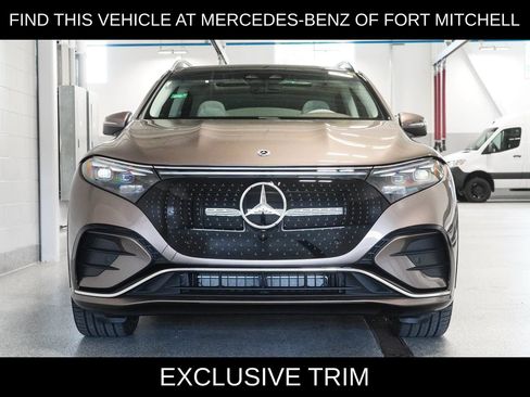 New 2027 Mercedes-Benz EQS 400 4MATIC SUV image 2