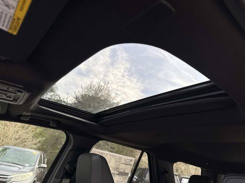 New 2025 Toyota 4Runner Limited image 32