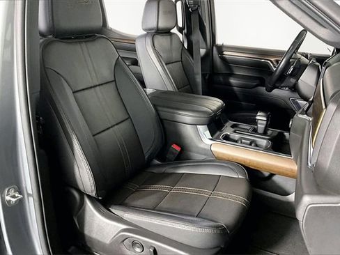 Used 2024 Chevrolet Silverado 1500 High Country w/ Technology Package image 29