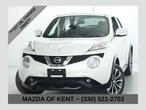 Used 2017 Nissan Juke SV image 1