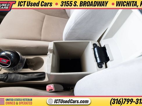 Used 2011 Toyota Corolla LE FWD image 12